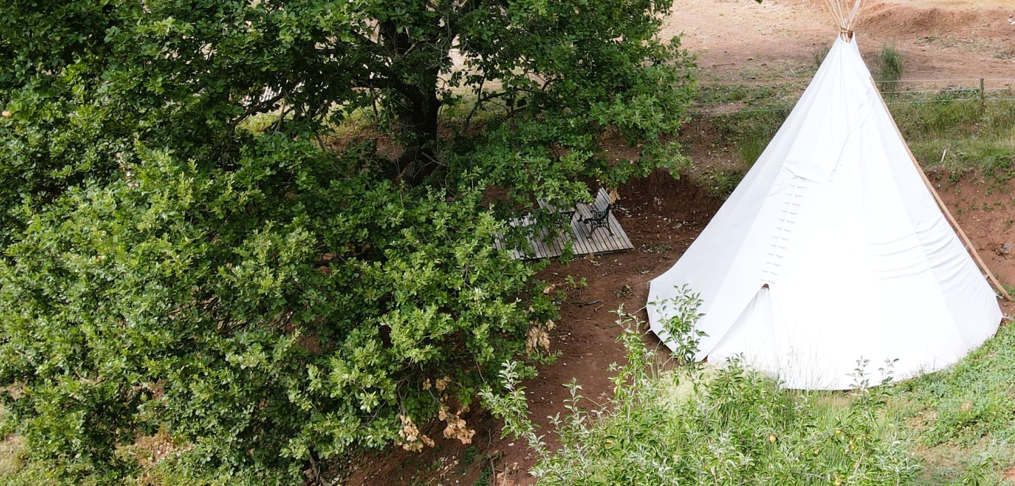 Nuit en couple dans un tipi insolite proche de Montpellier - camping les cab-änes