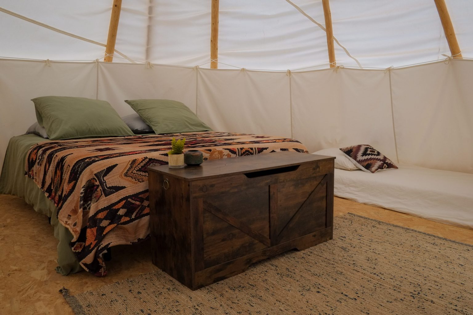 Nuit insolite dans un tipi au camping cab-ânes - Bédarieux, hérault 34