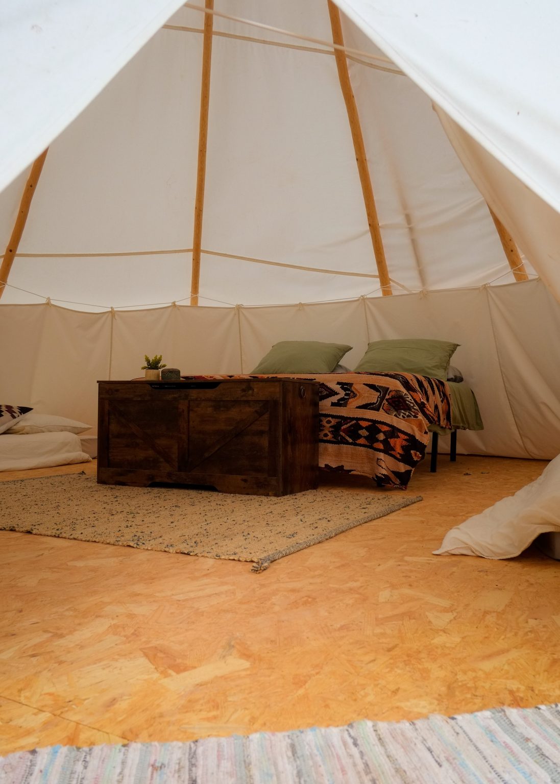Nuit insolite dans un tipi au camping cabane - Bédarieux, hérault 34