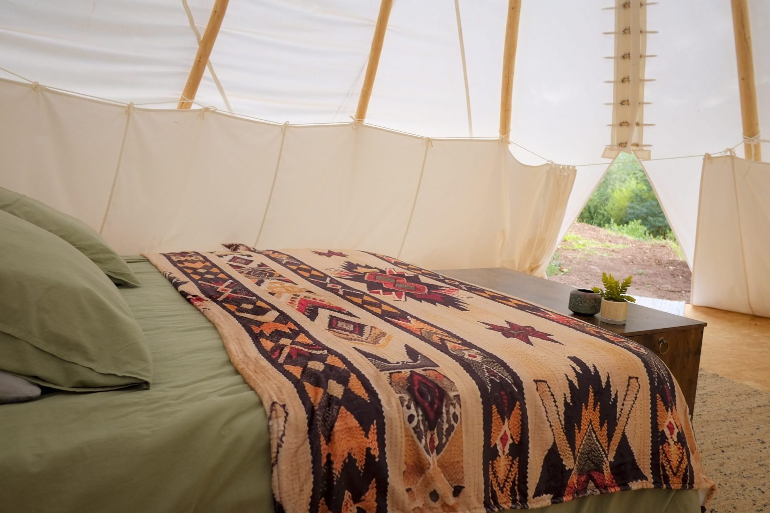 Séjour insolite dans un tipi, hérault 34 Bédarieux - camping cab-anes